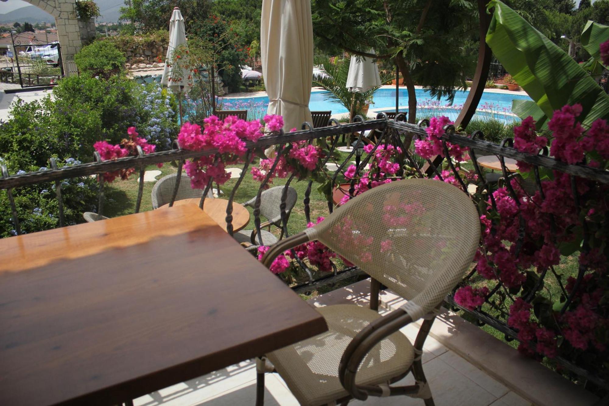 Dolina Hotel Çeşme Extérieur photo
